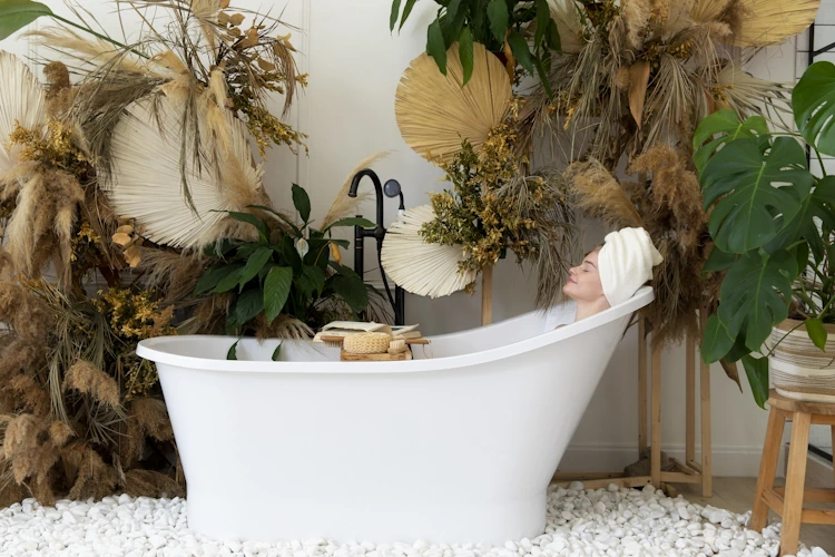 Corner Bathtub Styles and Materials: What You Need to Know